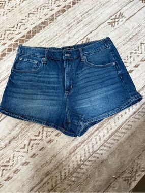 Aeropostale Women's Medium Blue Denim Jean Shorts